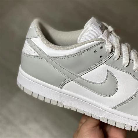 Nike dunks low price